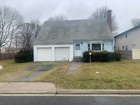 Locust, WANTAGH, NY 11793