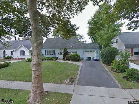 Hilltop, LEVITTOWN, NY 11756