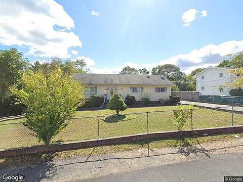 Bushwick Avenue, Brentwood, NY 11717