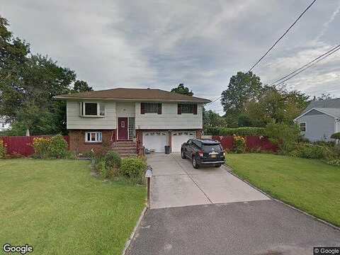 Merritt, LINDENHURST, NY 11757