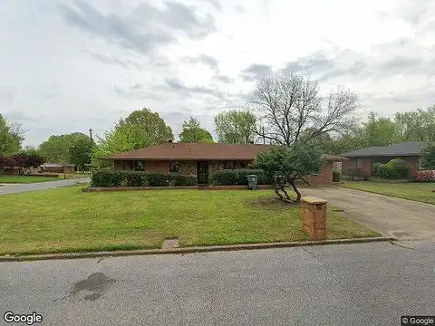 Honeysuckle, MEMPHIS, TN 38109