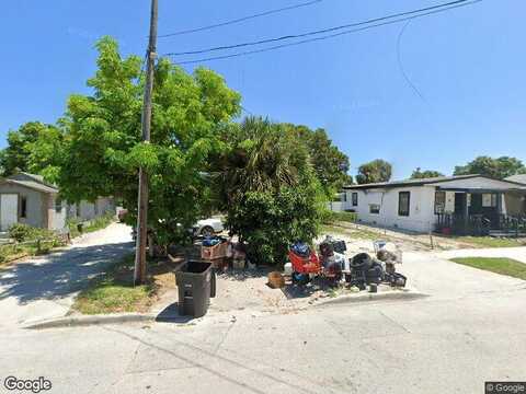 21St, FORT PIERCE, FL 34950