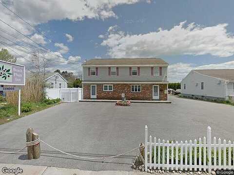 Winnapaug, WESTERLY, RI 02891