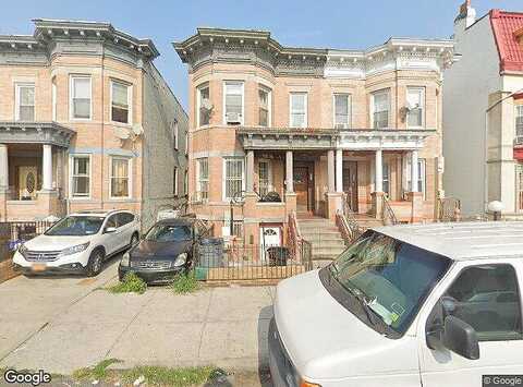 26Th, BROOKLYN, NY 11210