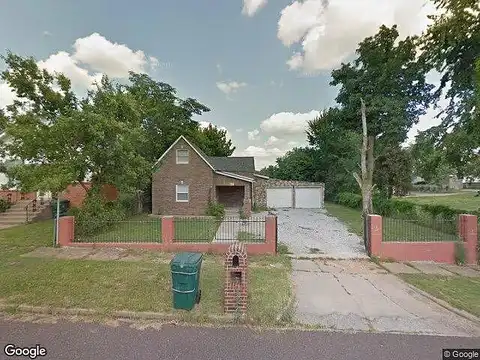 8Th St, MONETT, MO 65708