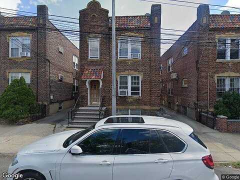 58Th, MASPETH, NY 11378