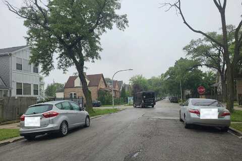 Saint Louis, CHICAGO, IL 60624