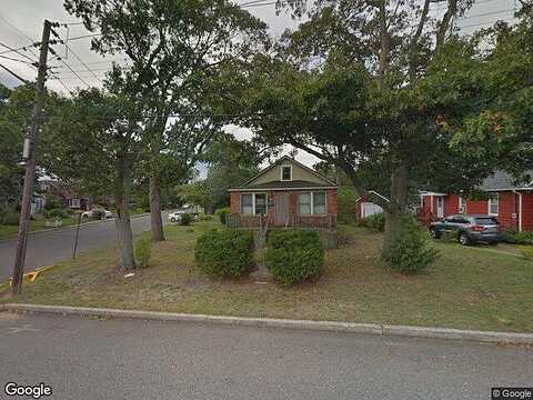 Laurel, PATCHOGUE, NY 11772