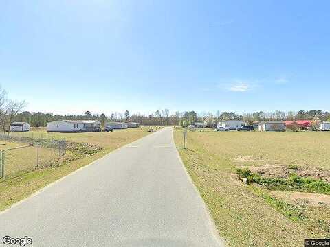 El Paso Dr, LUMBERTON, NC 28360