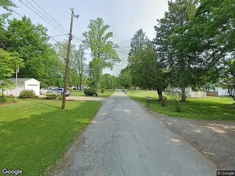 Potic Rd, LEAVITTSBURG, OH 44430