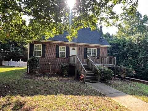 23 44th Ave Place NE, Hickory, NC 28603