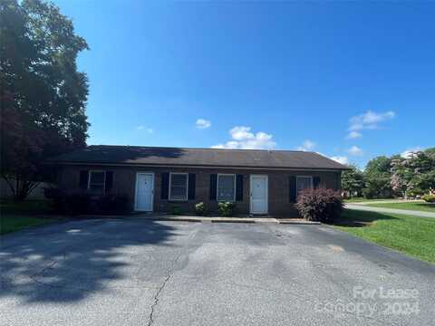 1446 19th Avenue NE, Hickory, NC 28601