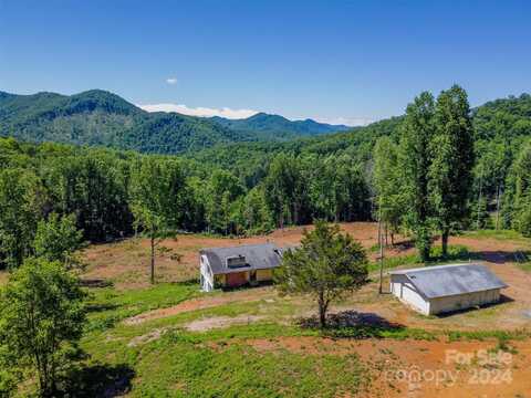 8125 Ellijay Road, Franklin, NC 28734