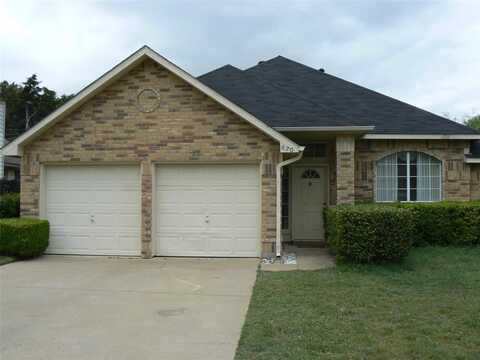 820 Clover Hill Lane, Cedar Hill, TX 75104