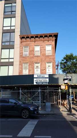 631 Franklin Avenue, Brooklyn, NY 11238