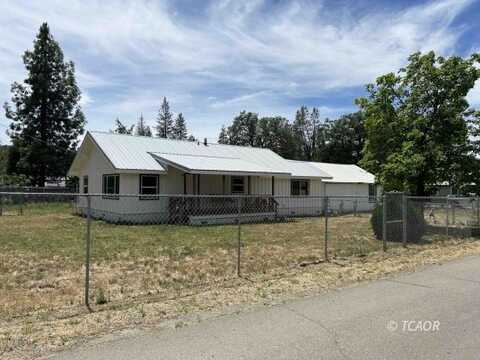 19 Marvel St, Hayfork, CA 96041