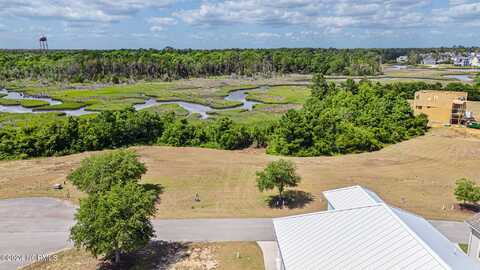 106 Marshland Circle, Newport, NC 28570