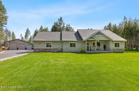 3992 W Stormking Dr, Rathdrum, ID 83858