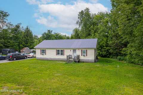 106 S Shore Rd E, Caroga Lake, NY 12032