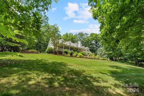 21 Farm Valley Court, Weaverville, NC 28787