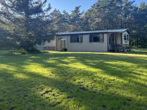 16719 E M-48, Goetzville, MI 49736