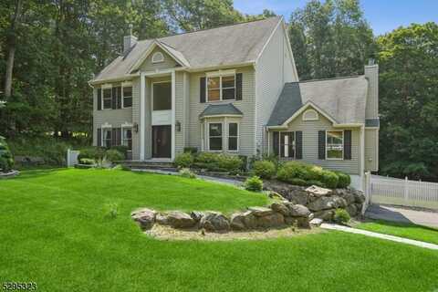 14 Mount Pleasant Rd, Sparta, NJ 07871