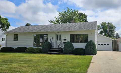 1745 S 4th Street, Aberdeen, SD 57401