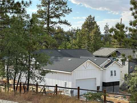 870 Pine Meadow Court, Big Bear Lake, CA 92315