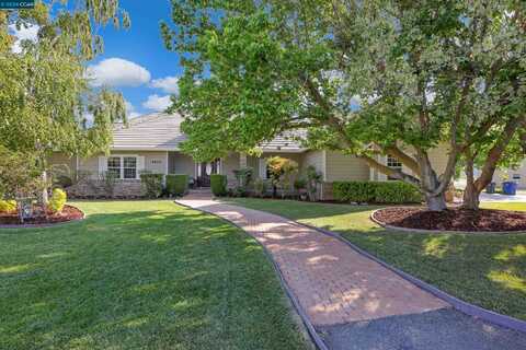 6840 Balfour Rd, Brentwood, CA 94513