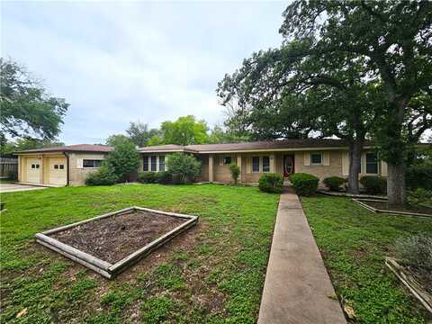 98 Shady Lane, Gonzales, TX 78629