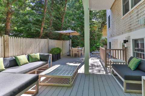 258a Bradford Street, Provincetown, MA 02657