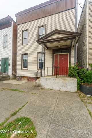 363 4th Avenue, Troy, NY 12182