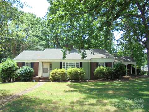 1633 Statesville Boulevard, Salisbury, NC 28144