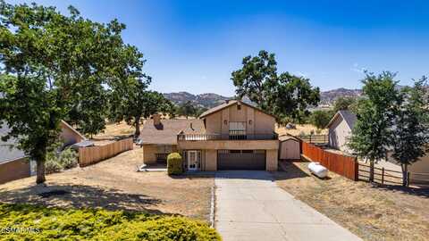 17801 Bold Venture Drive, Tehachapi, CA 93561