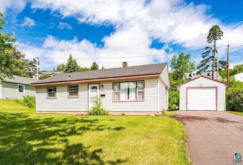 54 Banks Blvd, Silver Bay, MN 55614