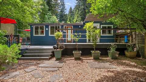 14595 Cherry Street, Guerneville, CA 95446