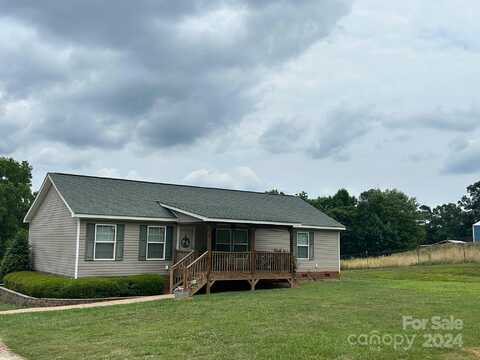 1827 Bobwhite Road, Heath Springs, SC 29058