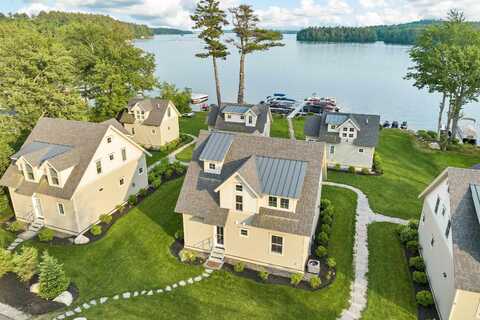14 Lake Shore Drive, Moultonborough, NH 03254