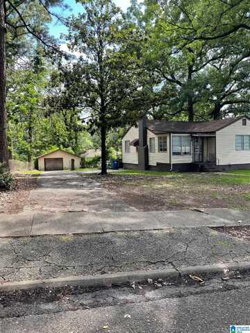 521 OSCEOLA CIRCLE, FAIRFIELD, AL 35064