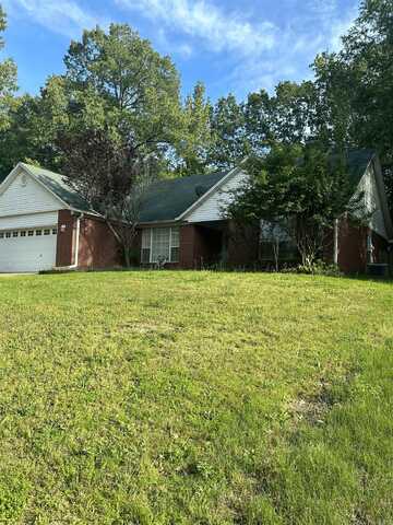 512 Holly Lynn Drive, Bryant, AR 72022