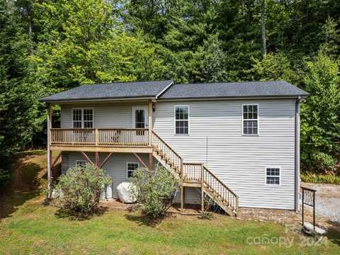 3 Bonnie Lane, Horse Shoe, NC 28742