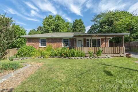 6 Eva Circle, Asheville, NC 28806