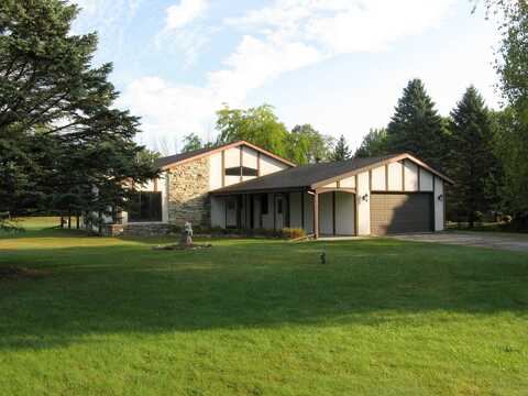 Silver Shores, CEDAR GROVE, WI 53013