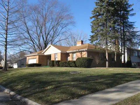 Traver, GLEN ELLYN, IL 60137