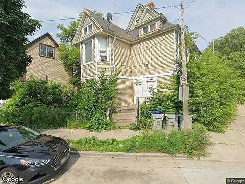 41St, MILWAUKEE, WI 53208