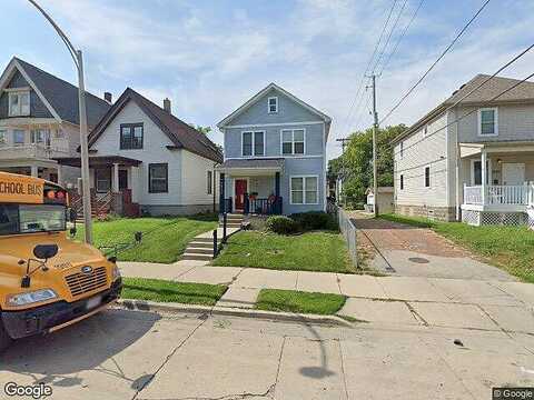 41St, MILWAUKEE, WI 53208