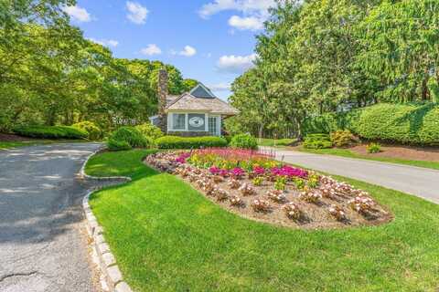 22 Blueberry Path Path, Yarmouth Port, MA 02675