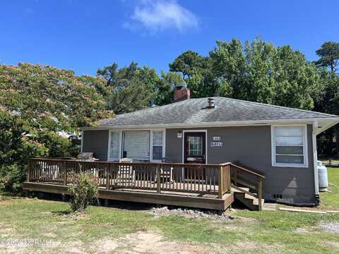 101 Roanoke Avenue, Morehead City, NC 28557