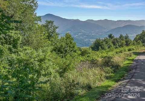 Lot 18 Signature Row Boulevard, Waynesville, NC 28785