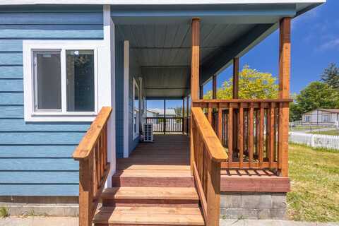 230 Barker, Crescent City, CA 95531